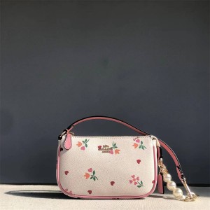 coach官网女包蔻驰C7658 NOLITA 19爱心印花麻将包