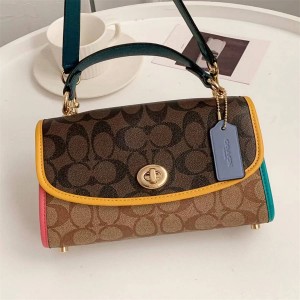 蔻驰女包图片及价位COACH C2820 TILLY SATCHEL 23号法棍包